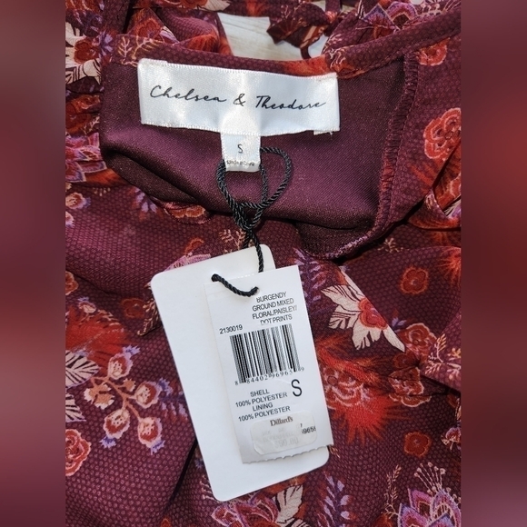 Chelsea & Theodore Burgundy mixed floral/ paisley / dot prints blouse NWT - Picture 9 of 11